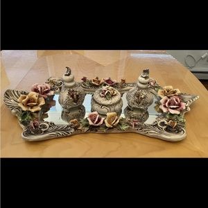 Antique Vintage Italy Capodimonte Vanity set.Parfum box with mirror. Excellent